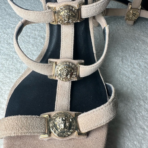 Authentic Versace Medusa Gladiator Stiletto Heels Tribute Icon - Picture 5 of 6